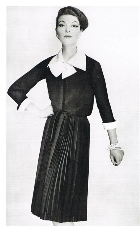 coco chanel ropa 1950|Coco Chanel fashion show.